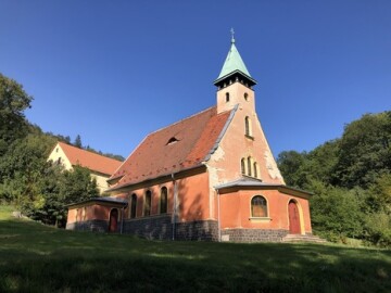 Kostel Čeřeniště